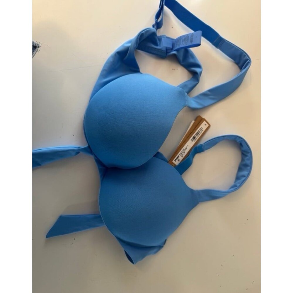 Skims Signature swim ultimate push-up bikini top. Size 3. Color Tide